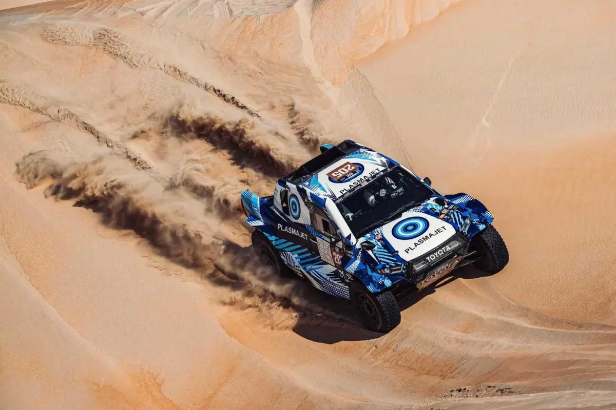 Abu Dhabi Desert Challenge. Trionfo mondiale Hero in atmosfera Al Attiyah (35)