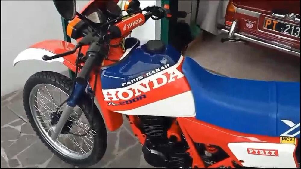 Honda XL 200 Paris-Dakar (2)