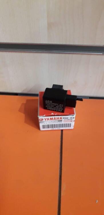 -Relè lampeggiatore Yamaha 3GM833500100