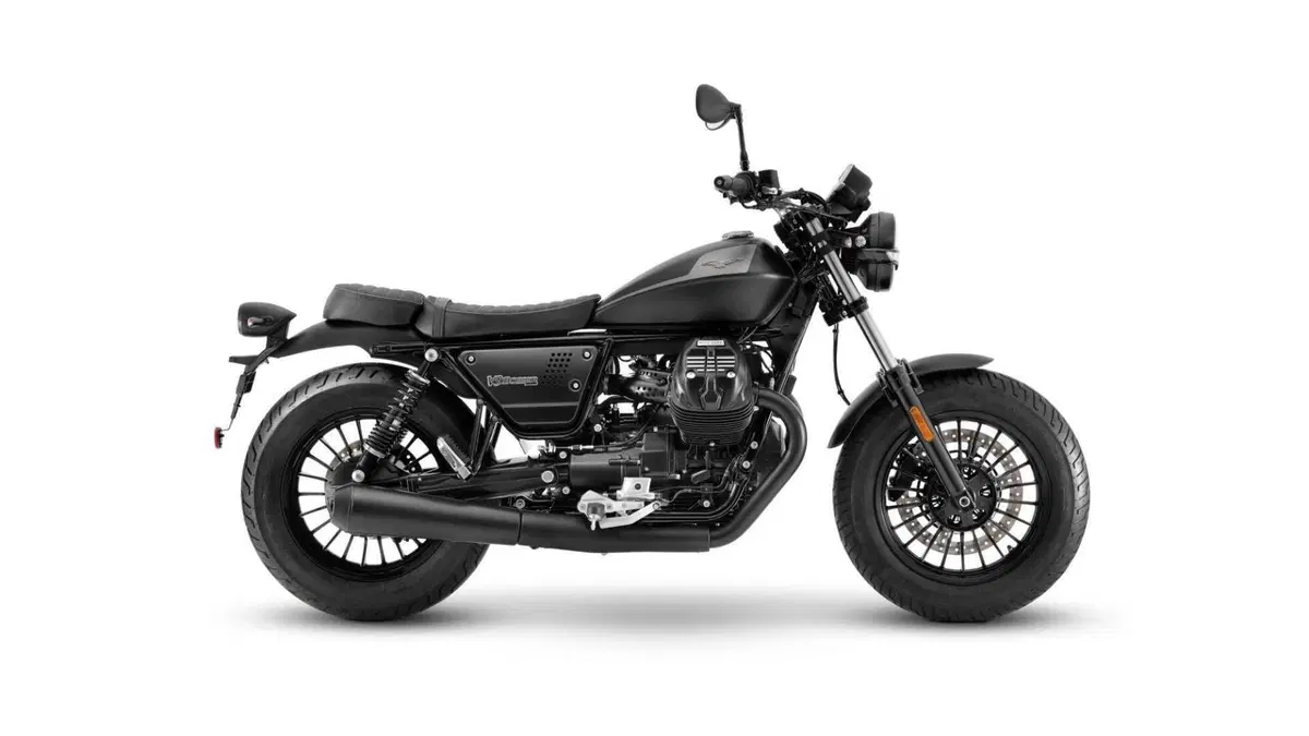 Moto Guzzi V9 V9 Bobber (2021 - 25) (2)