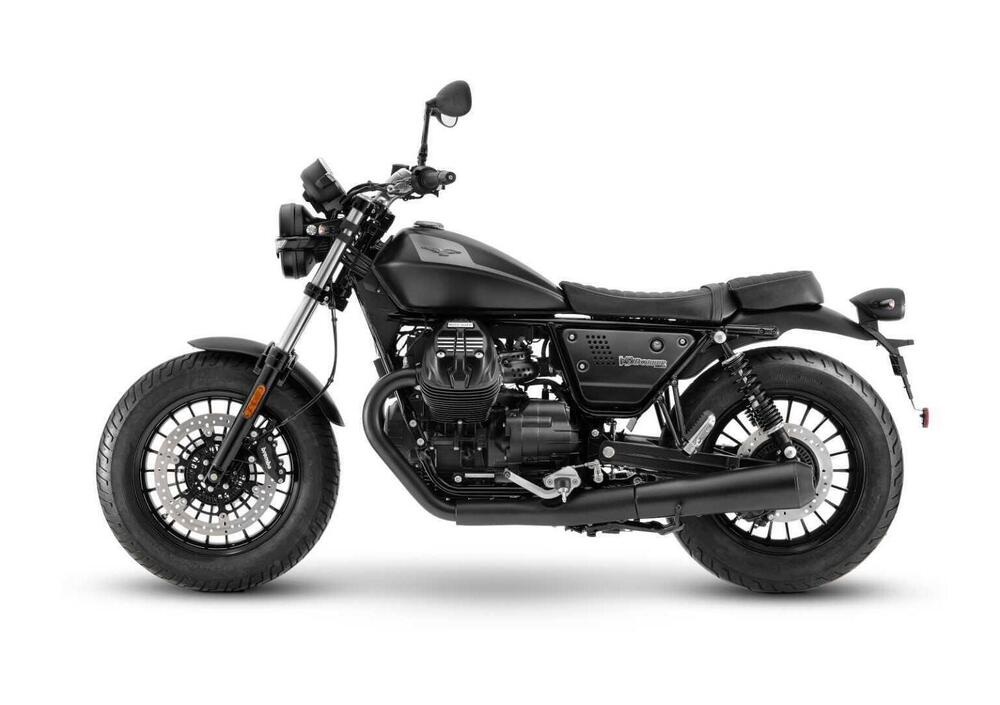 Moto Guzzi V9 Bobber (2021 - 24) (3)