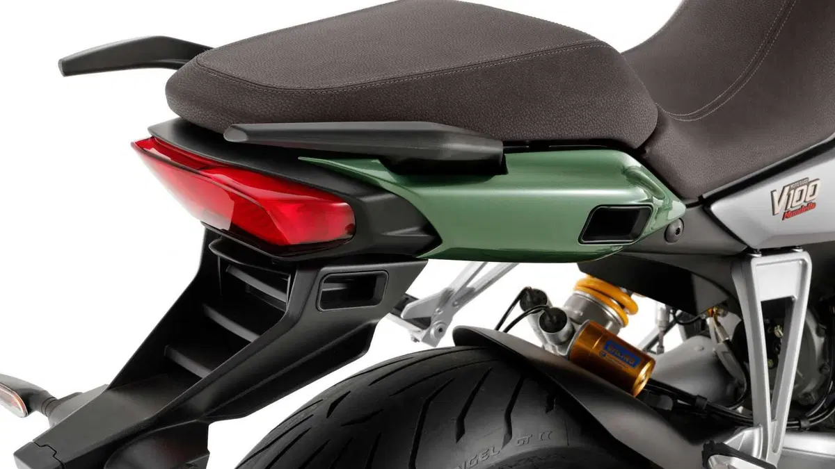 Moto Guzzi V100 Mandello V100 Mandello S (2022 - 24) (13)
