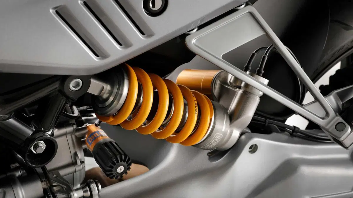 Moto Guzzi V100 Mandello V100 Mandello S (2022 - 24) (12)