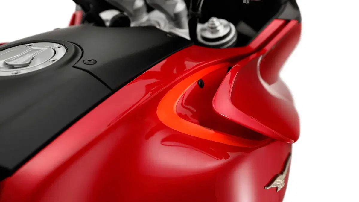 Moto Guzzi V100 Mandello V100 Mandello (2022 - 24) (7)