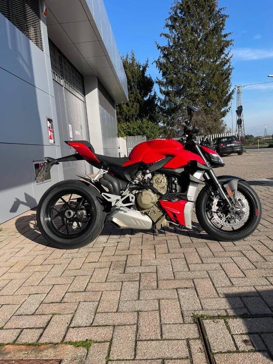 Ducati Streetfighter V4 1100 (2020) (3)