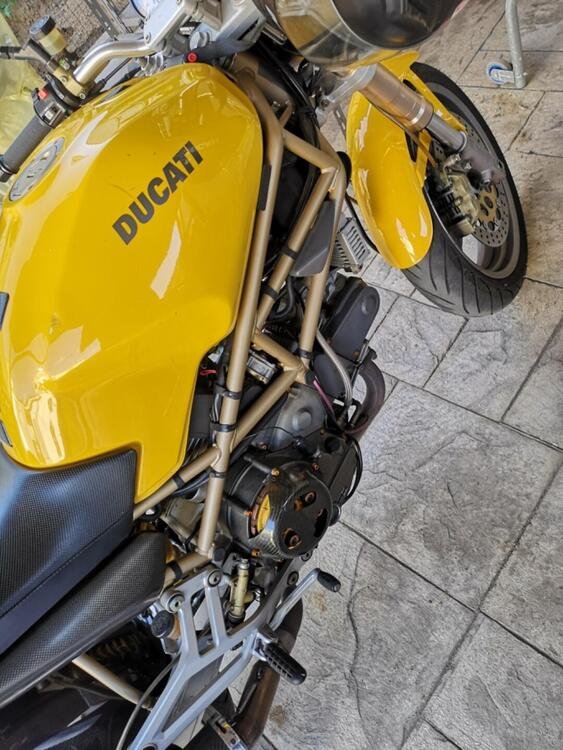Ducati Monster 900 (1997 - 98) (2)
