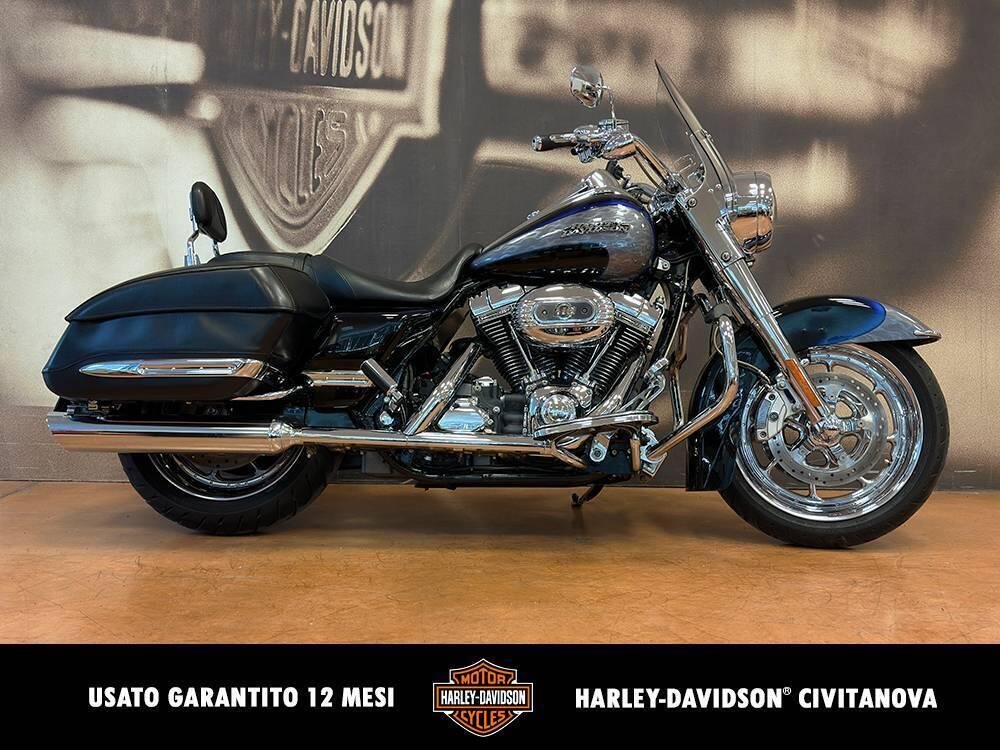 Harley-Davidson Road King CVO (2008) - FLHRSE4
