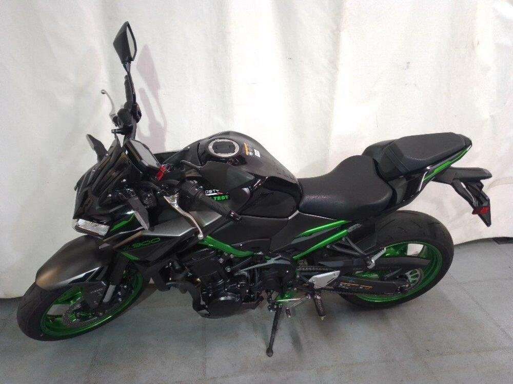 Kawasaki Z 900 (2021 - 24) (3)