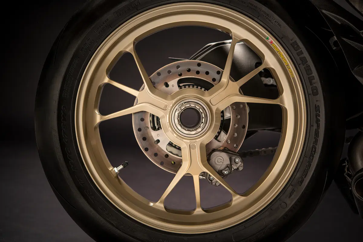 Ducati 1299 Panigale S Anniversario. Dati e prezzo (12)