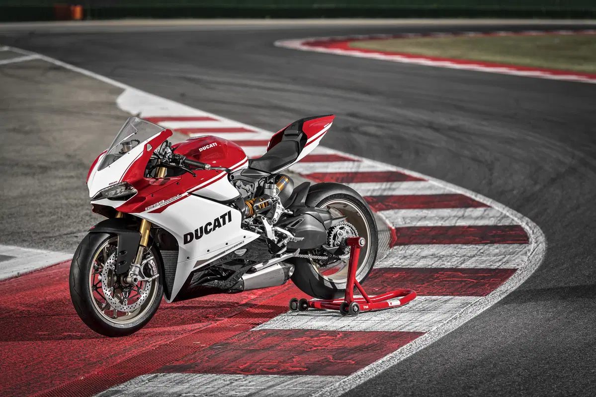Ducati 1299 Panigale S Anniversario. Dati e prezzo (18)