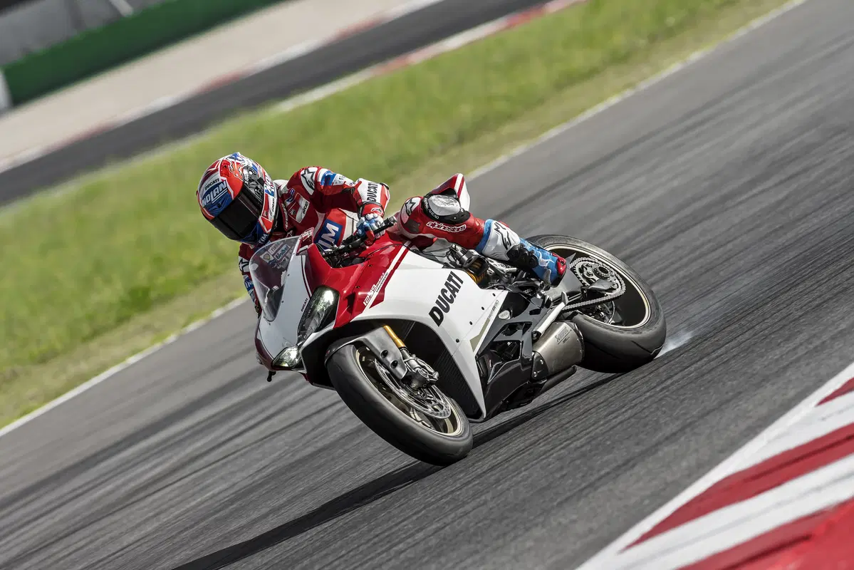 Ducati 1299 Panigale S Anniversario. Dati e prezzo (2)