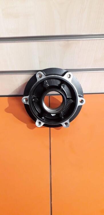 -Flangia portacorona Yamaha XJ Diversion 600 4BP25