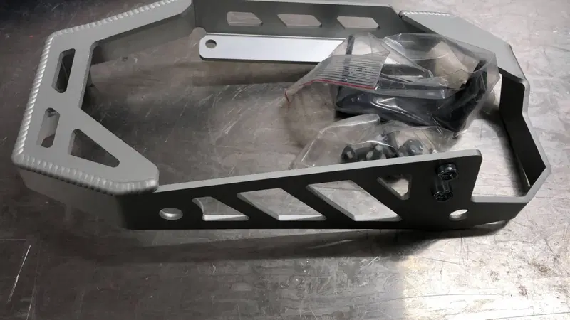 PROTEZIONE RADIATORE PER HUSQVARNA FE 350 2015. (2)
