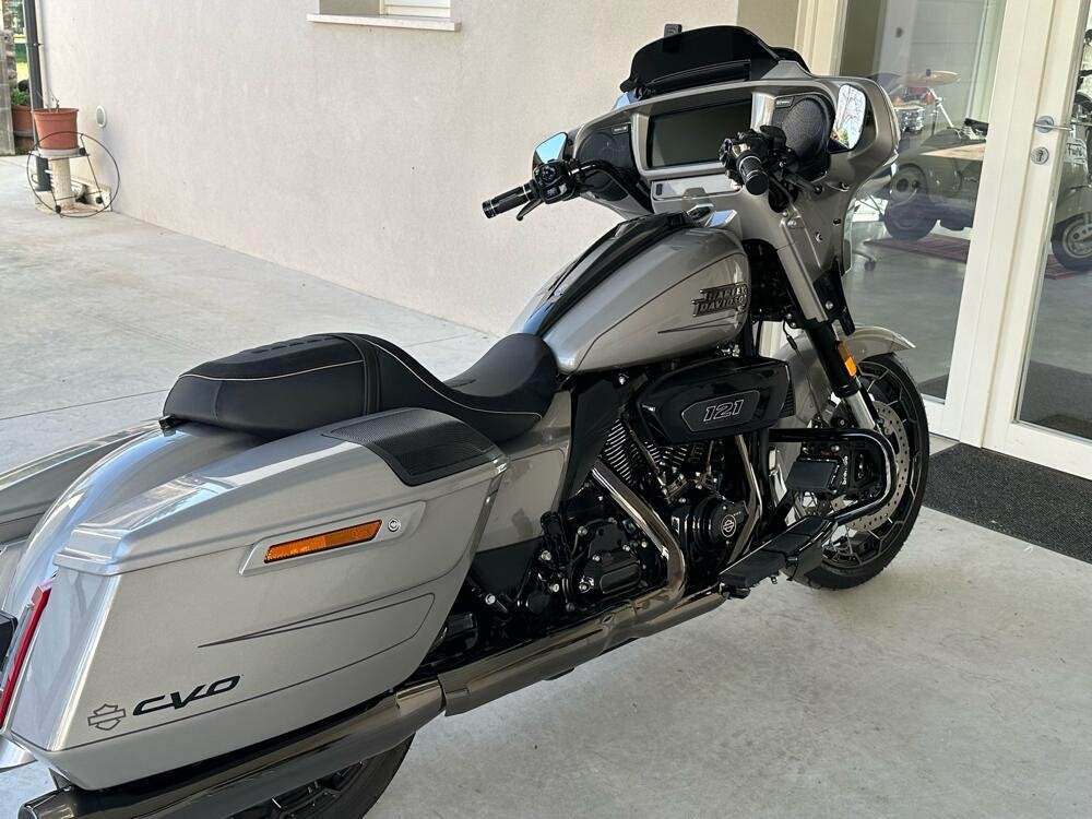 Harley-Davidson CVO Street Glide (2023) (2)