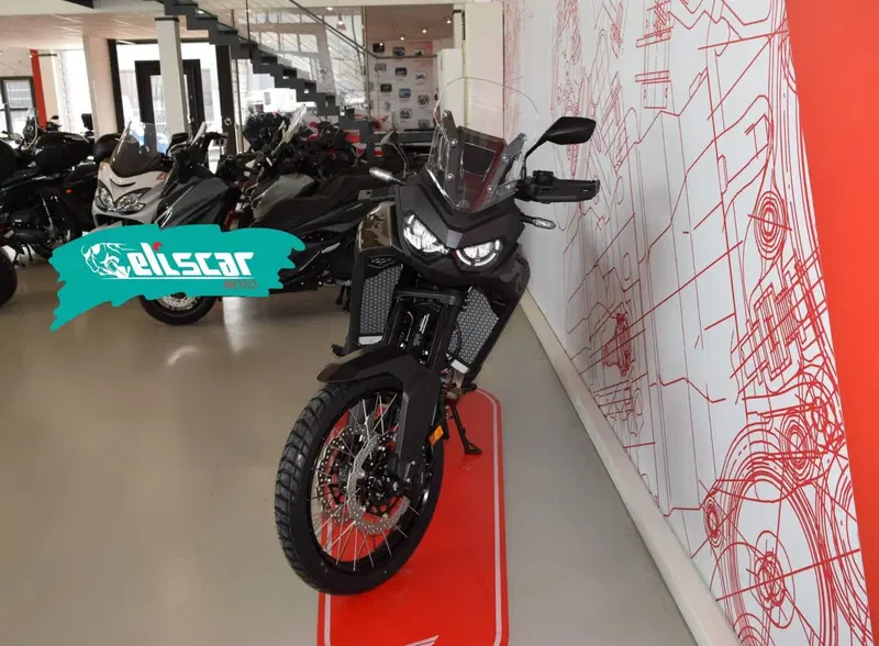Honda Africa Twin CRF 1100L ES DCT (2024 - 26) (3)