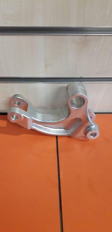 -Bilanciere sosp. post Yamaha TT 600 34K2217A0000