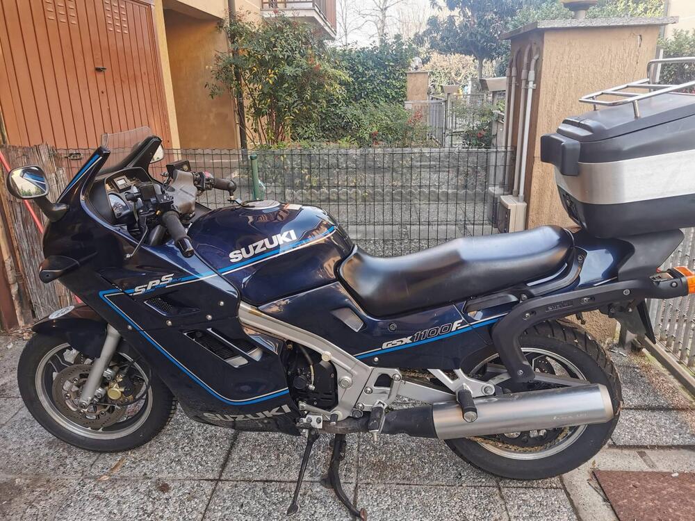 Suzuki GSX 1100 F (4)