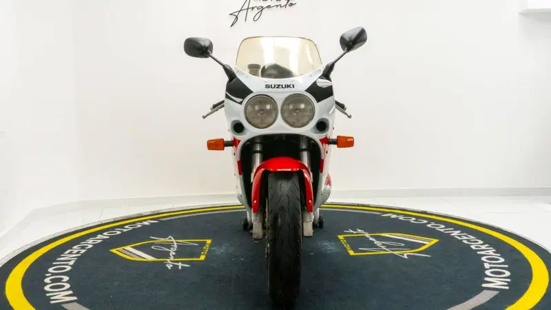 Suzuki GSX R 750 (1990) (6)