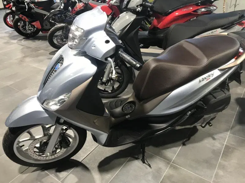 Piaggio Medley 125 ABS (2021 - 24) (3)
