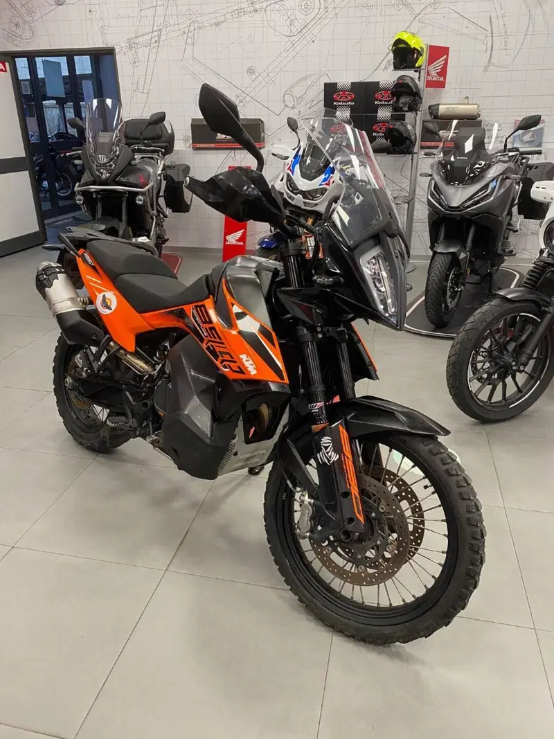KTM 890 Adventure (2021)