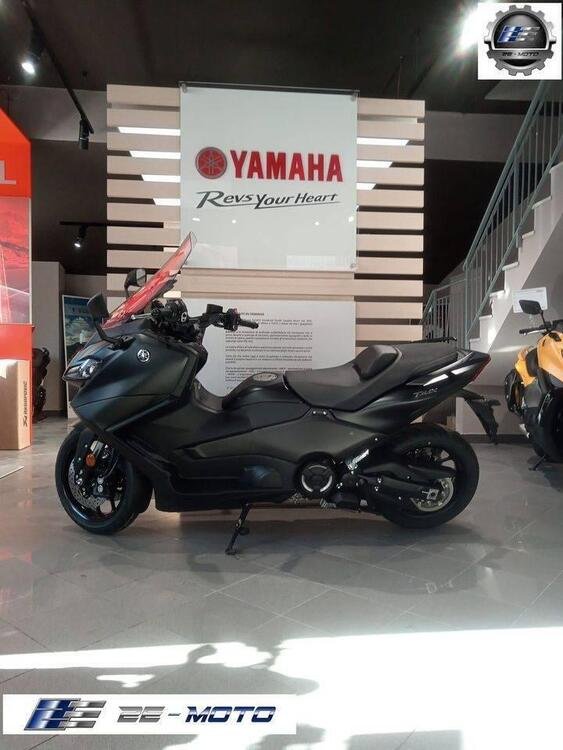Yamaha T-Max 560 (2022 - 24) (4)