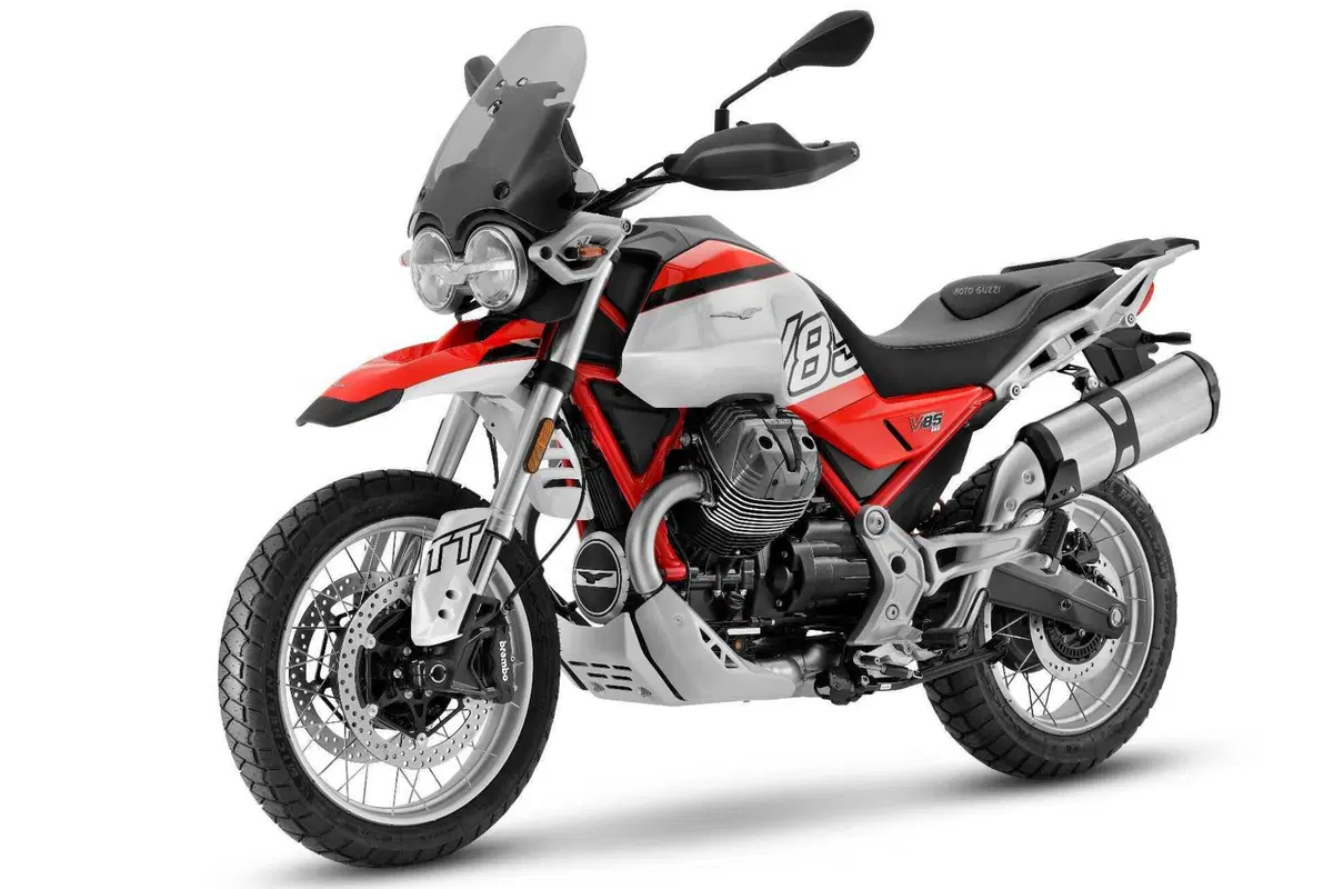 Moto Guzzi V85 TT 2024 TEST [VIDEO & GALLERY] (2)