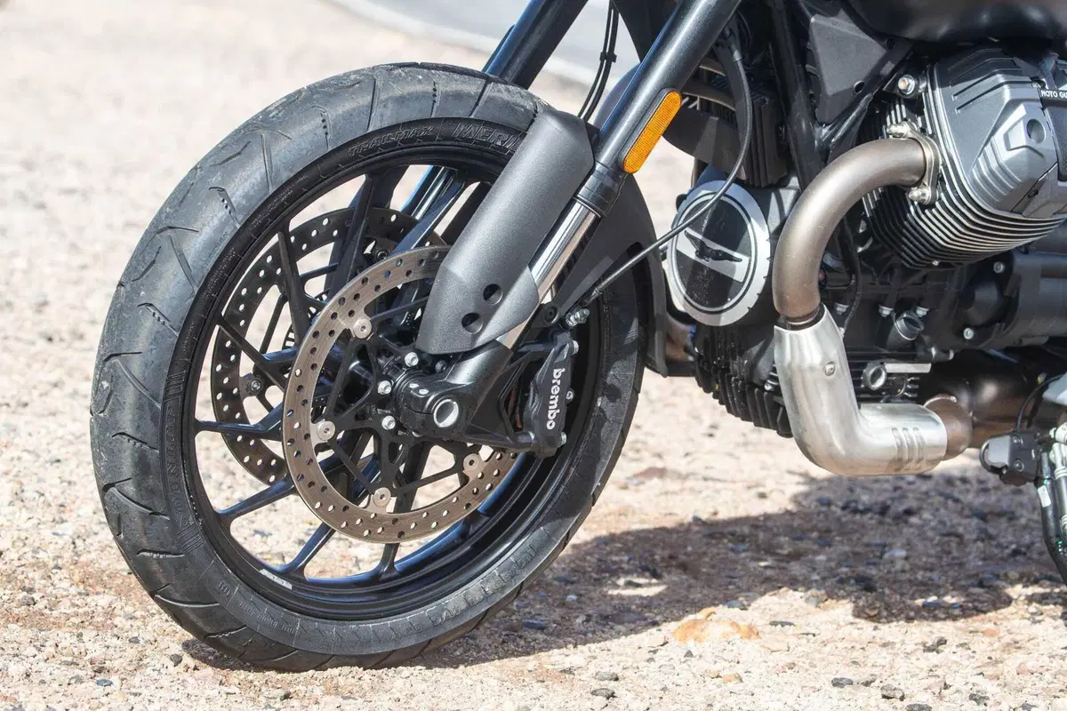 Moto Guzzi V85 TT 2024 TEST [VIDEO & GALLERY]