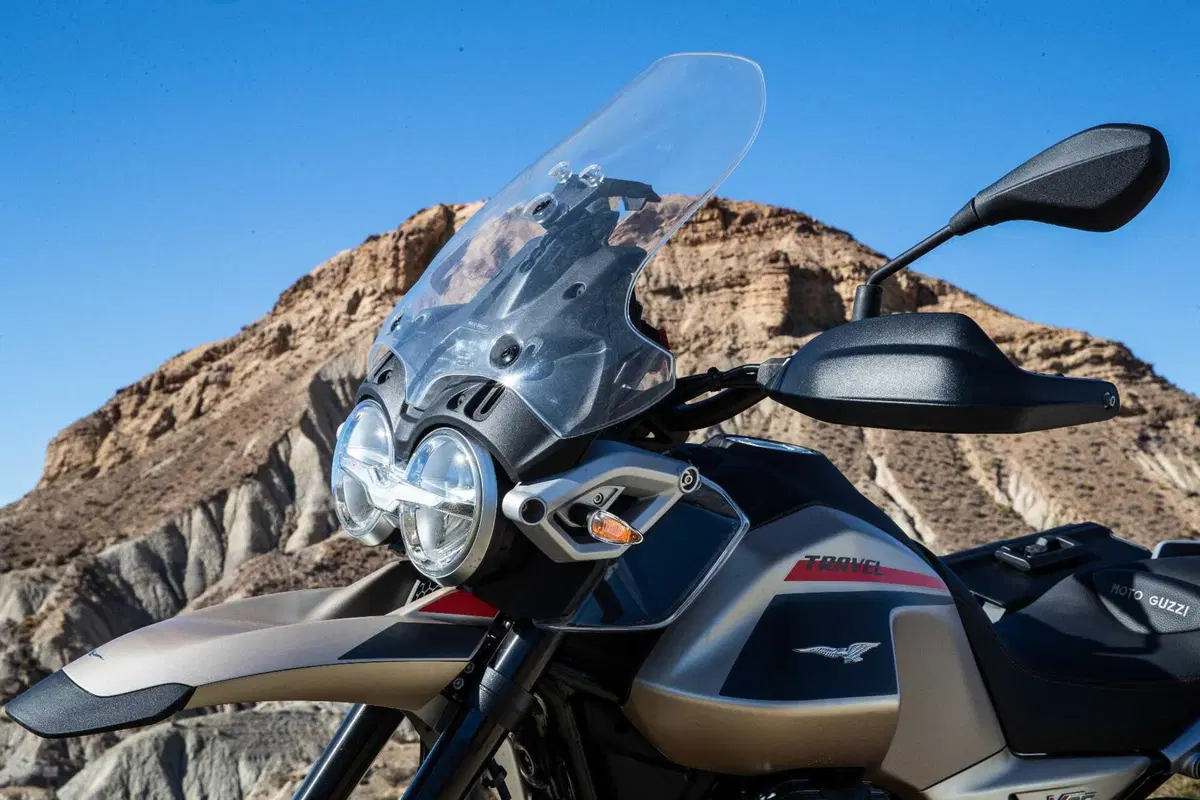 Moto Guzzi V85 TT 2024 TEST [VIDEO & GALLERY] (7)