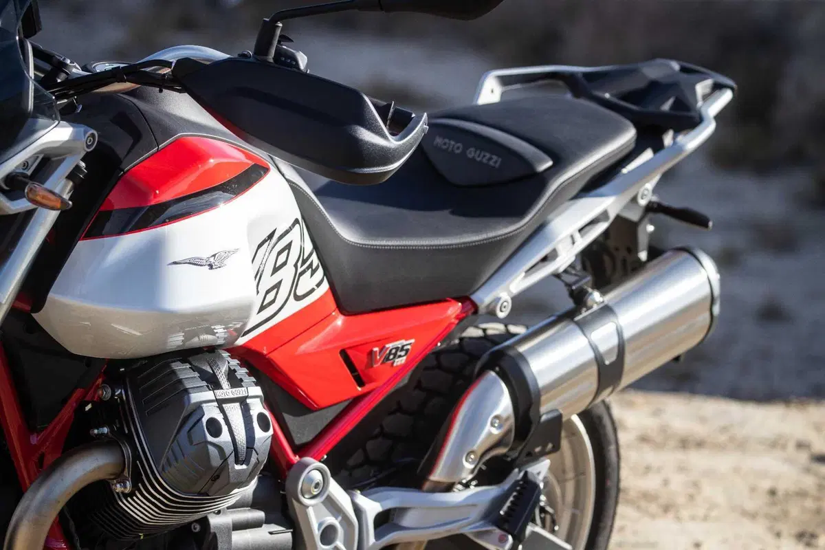Moto Guzzi V85 TT 2024 TEST [VIDEO & GALLERY] (20)