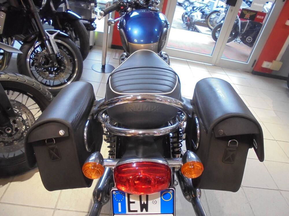 Triumph Bonneville T120 (2021 - 24) (4)