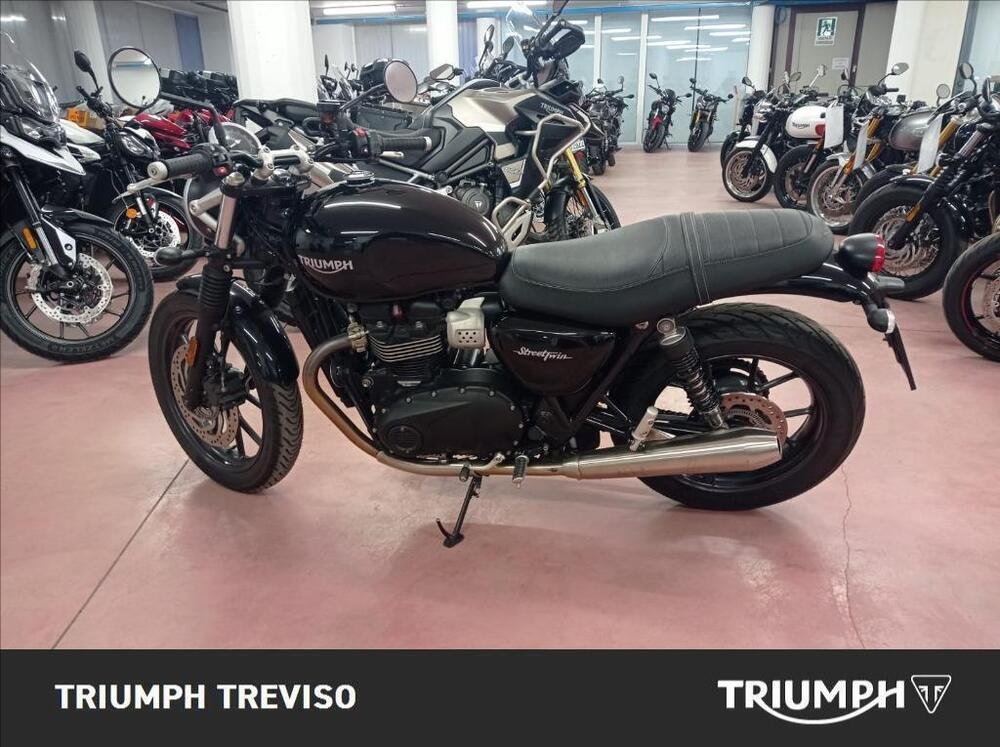 Triumph Street Twin 900 (2016) (3)