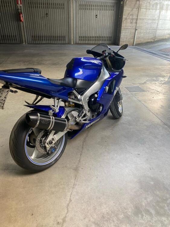 Yamaha YZF R1 (1998 - 99) (2)
