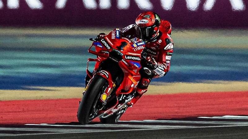 MotoGP 2024. GP del Qatar. Partenza geniale, gestione da leader: che vittoria di Pecco Bagnaia!