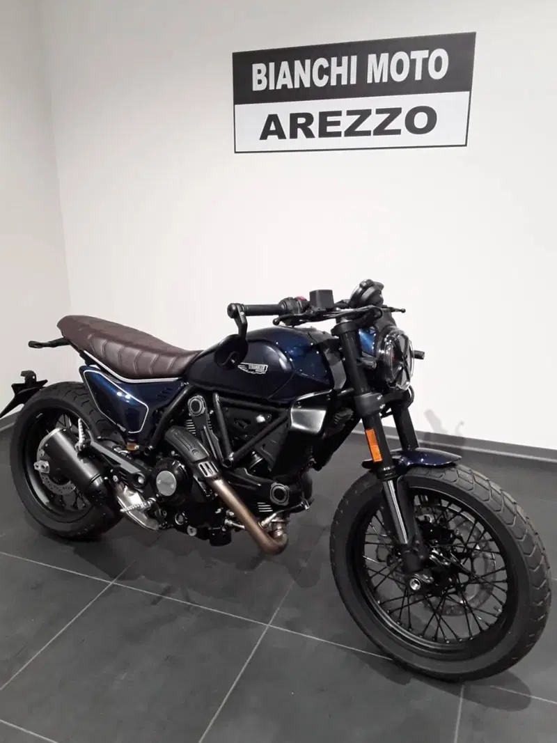 Ducati Scrambler 800 Nightshift (2023 - 24)