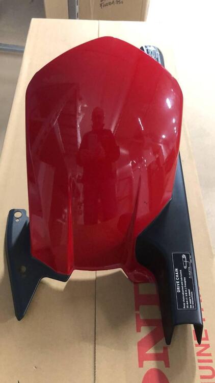 PARAFANGO POST. HONDA CBR 600 F DEL 2011. CODICE 0 (4)