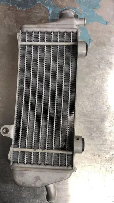 RADIATORE DX HUSQVARNA 450 E 500. CODICE 783500810