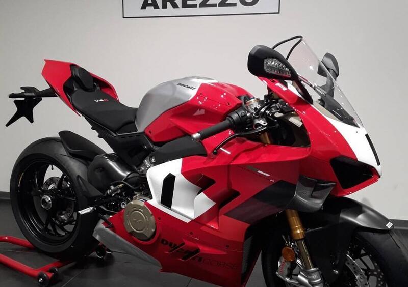 Vendo Ducati Panigale V4 R 2023 24 nuova a Arezzo codice