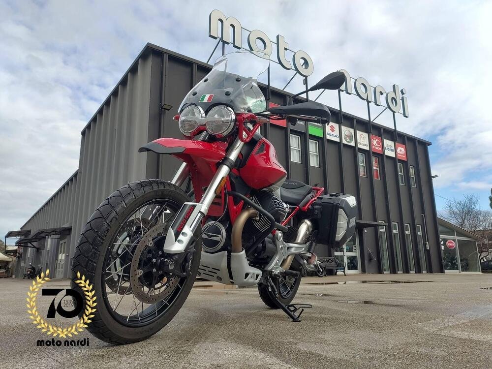 Moto Guzzi V85 TT Evocative Graphics (2021 - 23)