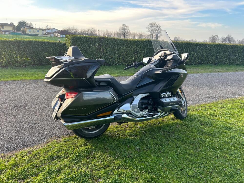 Honda GL 1800 Gold Wing DCT Tour (2020) (2)