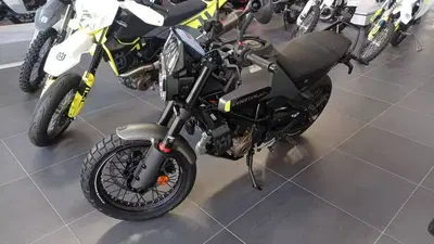 Husqvarna Svartpilen 125 (2024 - 26) nuova