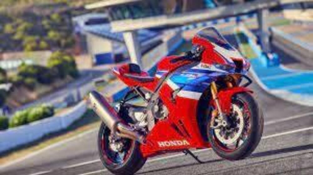 Honda CBR 1000 RR-R Fireblade (2024)