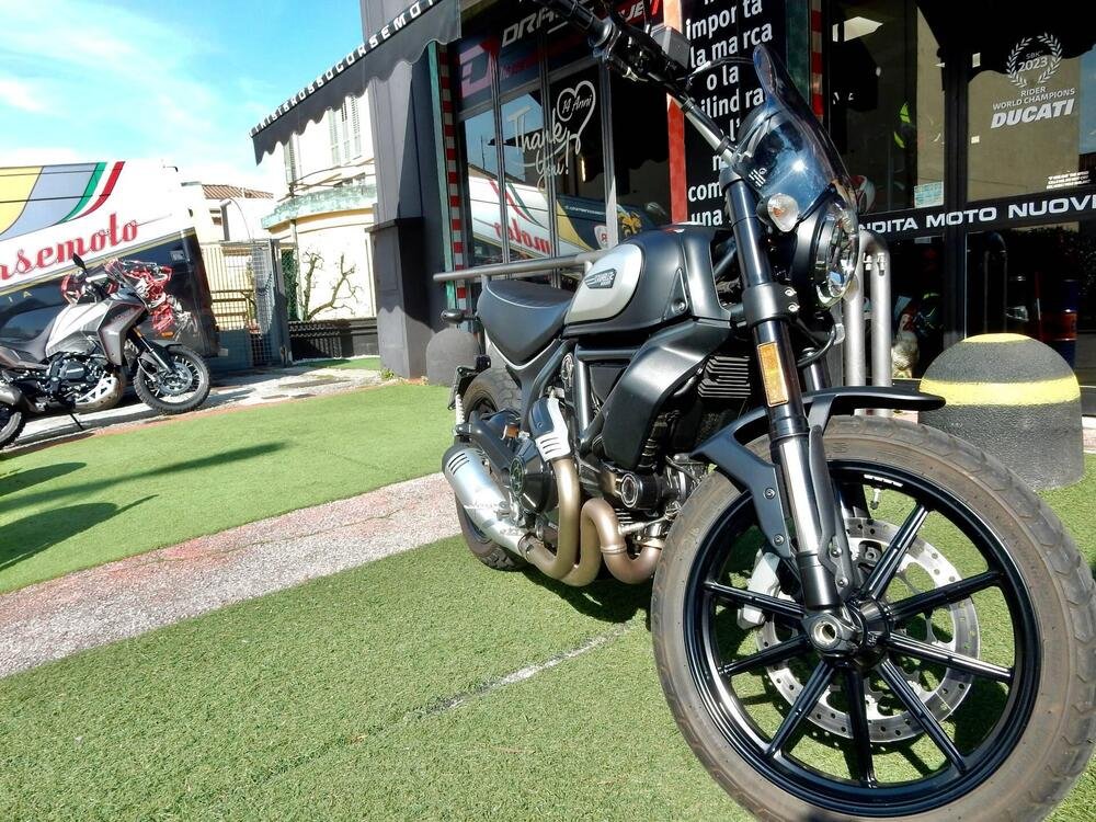 Ducati Scrambler 800 Icon Dark (2021 - 22) (4)