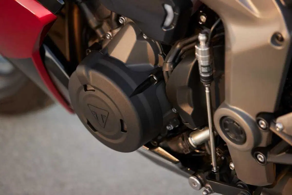 Triumph Daytona 660: la prova della nuova sportiva inglese. Impressioni di guida, pro e contro [VIDEO E GALLERY] (41)