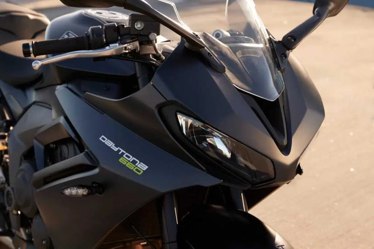 Triumph Daytona 660: la prova della nuova sportiva inglese. Impressioni di guida, pro e contro [VIDEO E GALLERY] (55)