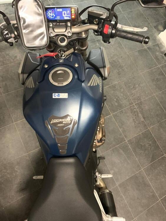 Honda CB 650 R (2021 - 23) (4)