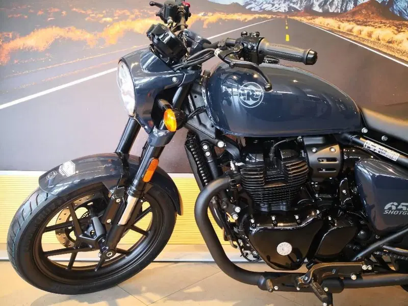 Royal Enfield Shotgun 650 (2024 - 26) (10)