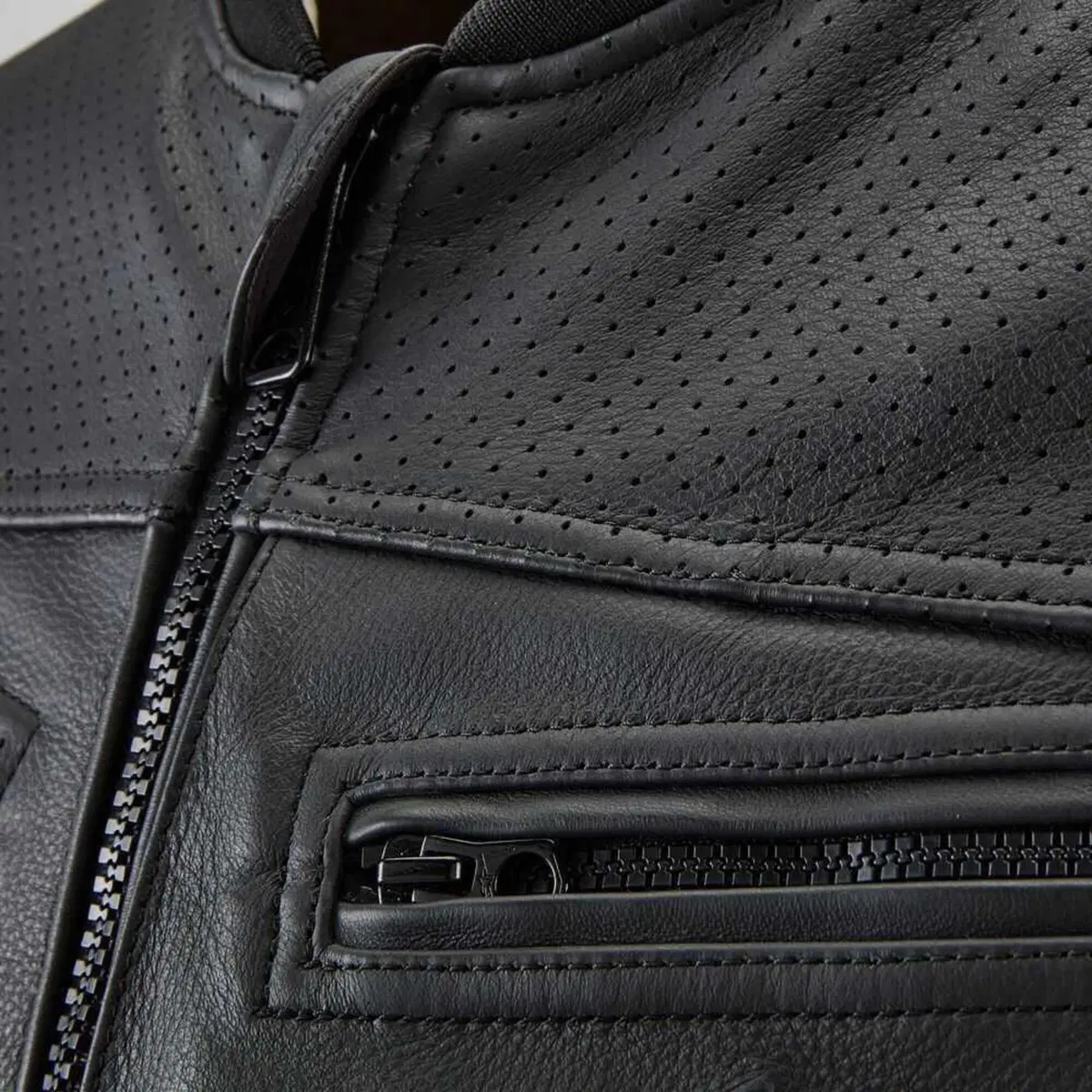 Alpinestars presenta il nuovo gilet Tech-Air 3 Leather & Canvas (12)