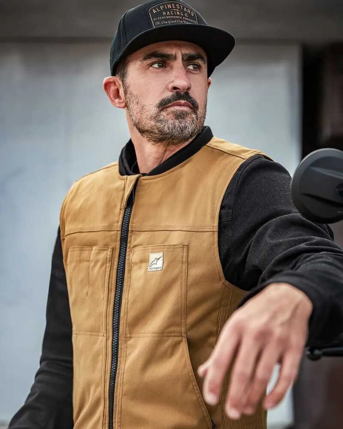 Alpinestars presenta il nuovo gilet Tech-Air 3 Leather & Canvas (23)