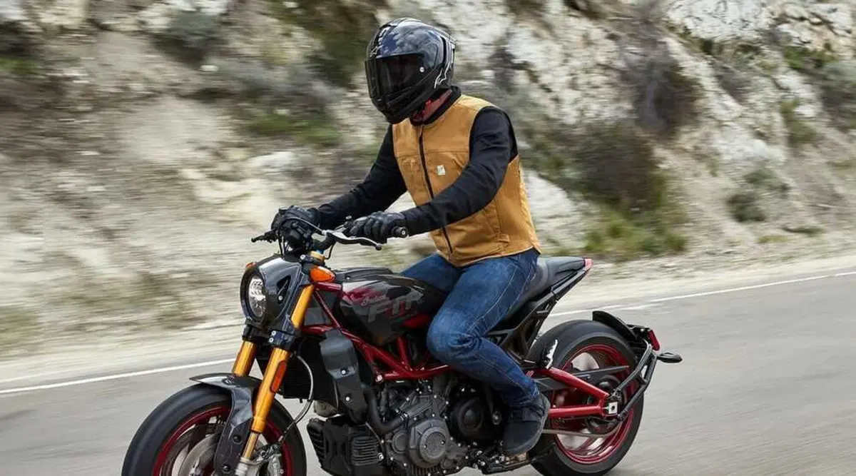 Alpinestars presenta il nuovo gilet Tech-Air 3 Leather & Canvas (32)