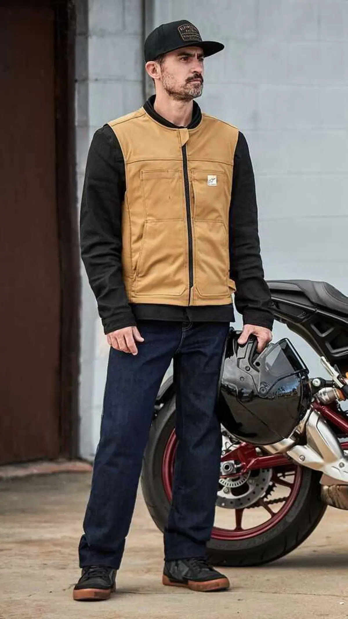 Alpinestars presenta il nuovo gilet Tech-Air 3 Leather & Canvas (36)